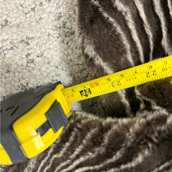 Couture Helene size 8 (UK see measurements) faux fur brown golden tones long - Picture 10 of 15